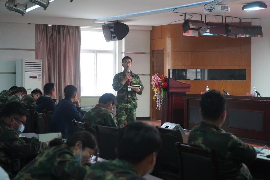 bat365正版唯一官网召开学管干部培训周会