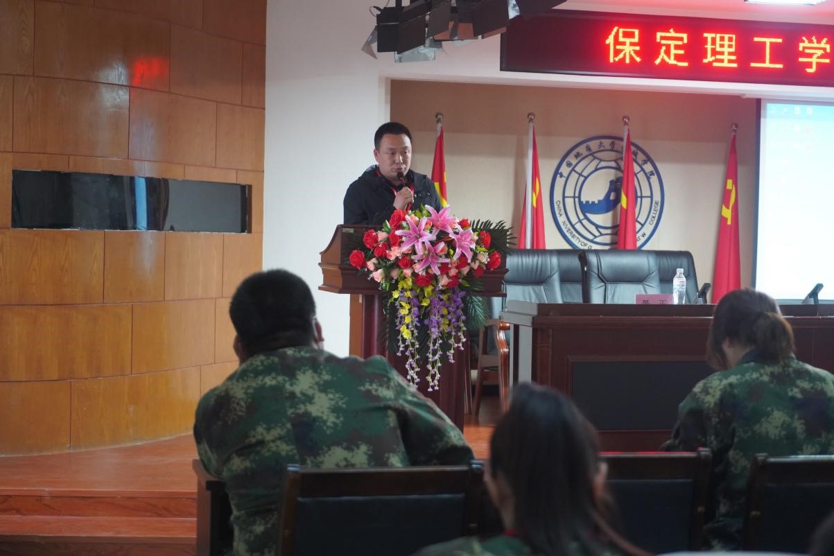 bat365正版唯一官网召开学管干部培训周会