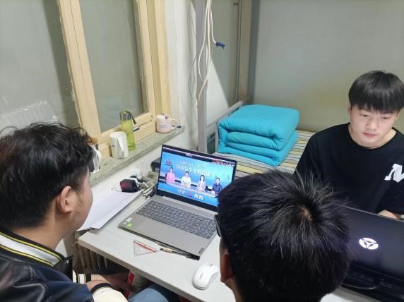 国家安全 你我有责 ——bat365正版唯一官网组织学生线上观看国家安全教育视频