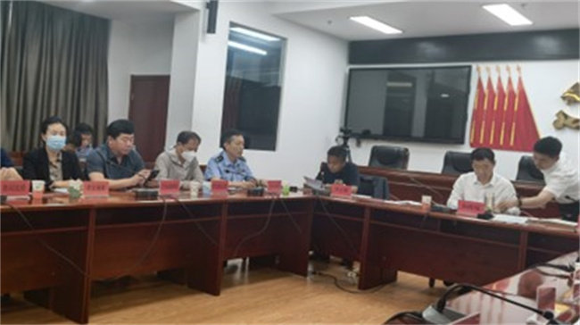 正门亮起红绿灯，师生出行更安心！ ——bat365正版唯一官网正门红绿灯正式投入使用