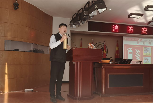 “人人讲安全    个个会应急”——bat365正版唯一官网组织消防知识讲座