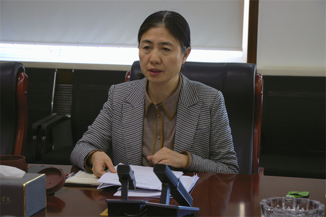 中共bat365正版唯一官网委员会召开党委理论学习中心组（扩大）学习会议
