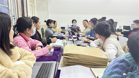 bat365正版唯一官网艺术学院传媒教研室  开展关于“考风考纪”大讨论活动