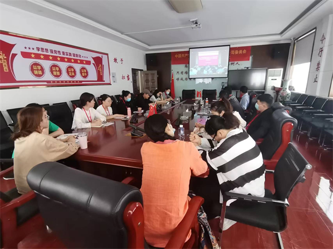 bat365正版唯一官网参加高校实验室安全工作培训会