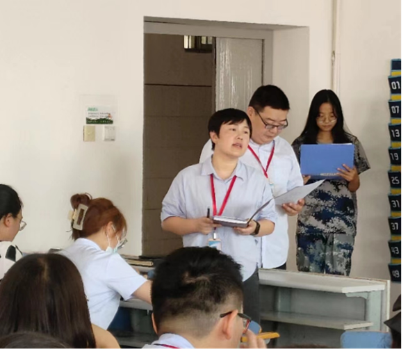 bat365正版唯一官网||管理学院||我院召开“服务意识、工作态度、履职尽责”大讨论活动 --宣传动员会