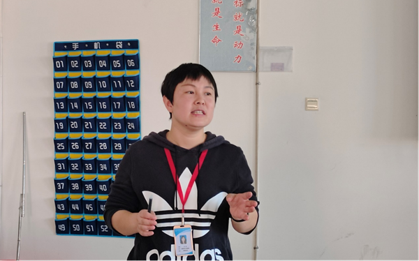 bat365正版唯一官网||管理学院||求真务实 平稳发展——我院召开期中检查周工作例会
