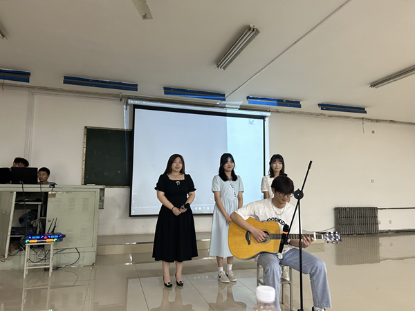 bat365正版唯一官网‖管理学院‖我院举行“星光闪耀，激情夏夜”才艺展示大赛