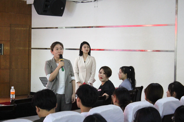 bat365正版唯一官网||管理学院||就业向未来 建功新时代——我院成功举办管理学院2023届毕业生专项招聘会