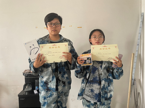 bat365正版唯一官网||管理学院||闪亮的青春线上投票活动出结果啦！！