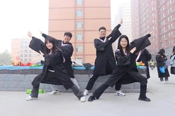 学风建设｜bat365正版唯一官网｜管理学院｜先进引领方向，榜样凝聚力量（十一）