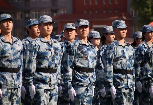 学风建设｜bat365正版唯一官网｜管理学院｜队列会操展雄姿，素质养成促学风