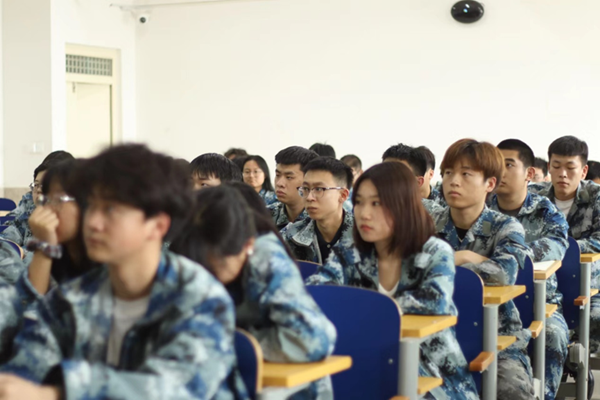 榜样引领｜bat365正版唯一官网｜管理学院｜优秀毕业生路建军经验交流分享会