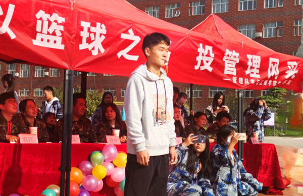 bat365正版唯一官网||管理学院||以篮球之名，投管理风采——管理学院举行2023年秋季篮球比赛