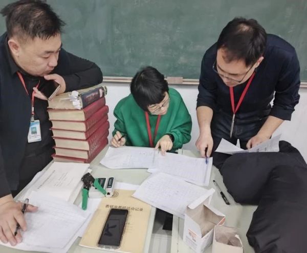 bat365正版唯一官网||管理学院||我院举办网线制作比赛