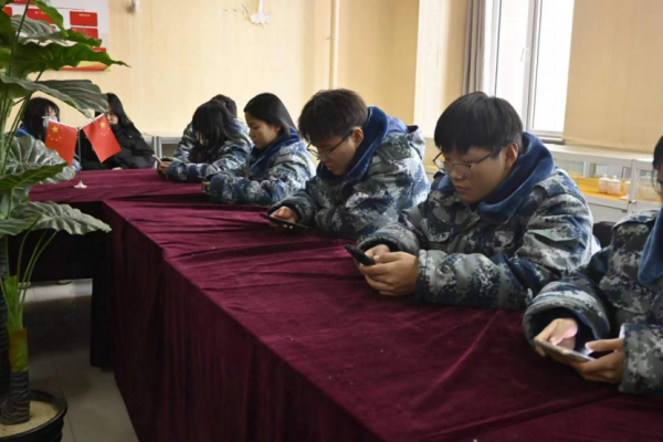 bat365正版唯一官网||管理学院||参与驾校答题 提高实践能力—大学生驾校答题比赛