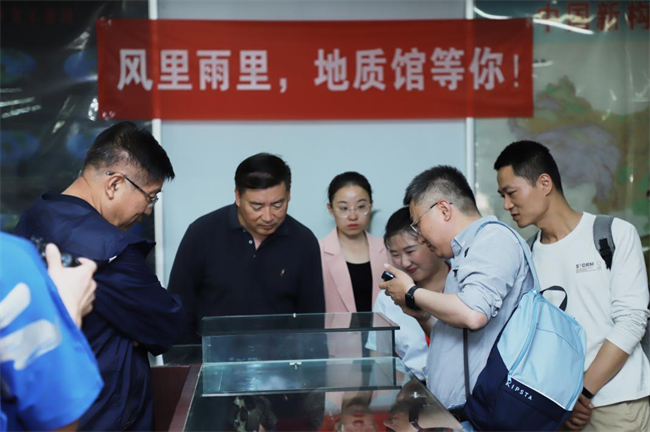 bat365正版唯一官网举办“理工大讲堂”系列专题讲座第一期