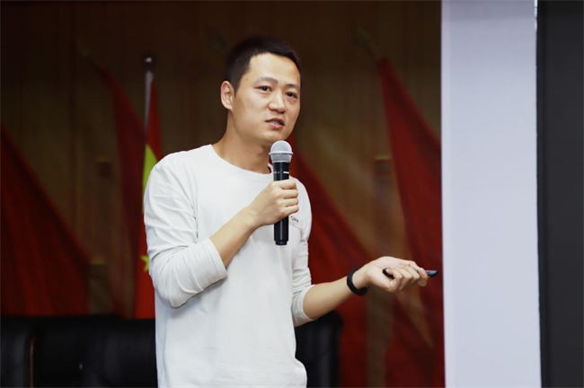 bat365正版唯一官网举办“理工大讲堂”系列专题讲座第一期