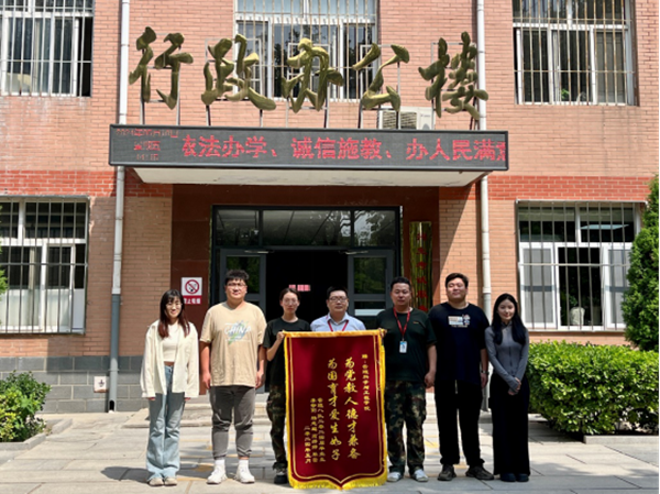 毕业季|bat365正版唯一官网|管理学院|桃李沐春风·学子诉衷情