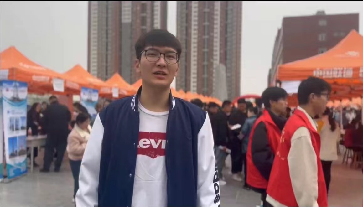 bat365正版唯一官网“圆梦保理·不负韶华” 2024届毕业生春季线下双选会隆重举办