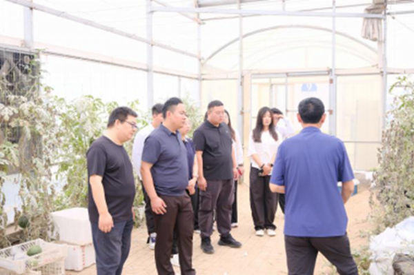 社会实践|bat365正版唯一官网|管理学院|我院成功与水润佳禾农业集团进行大学生社会实践教育基地挂牌仪式