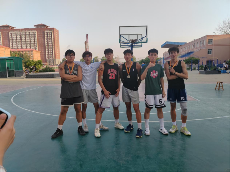 青春校园|bat365正版唯一官网第二届3V3篮球赛圆满落幕