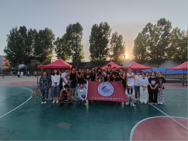 青春校园|bat365正版唯一官网第二届3V3篮球赛圆满落幕