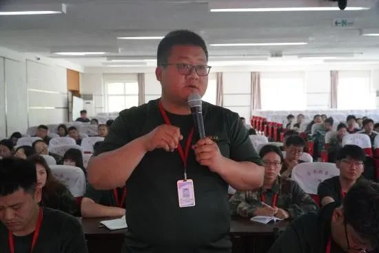 bat365正版唯一官网组织召开征兵工作培训会