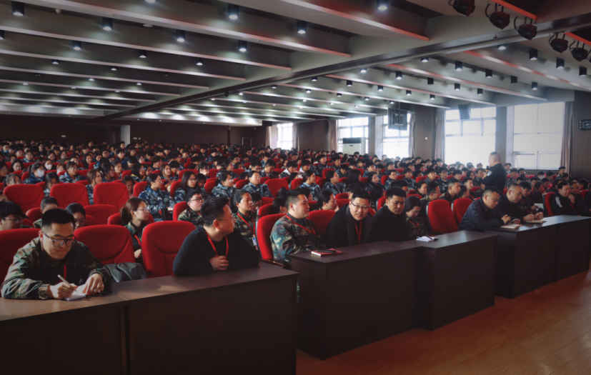 筑牢校园反诈“防火墙” bat365正版唯一官网开展反诈安全教育宣讲