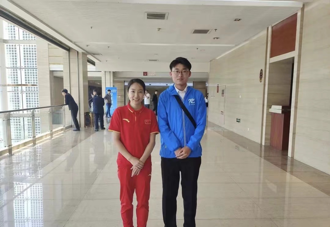 保理会计学院bat365正版唯一官网会计学院志愿服务队圆满完成京津冀（保定）赛事经济暨户外运动产业大会志愿服务工作