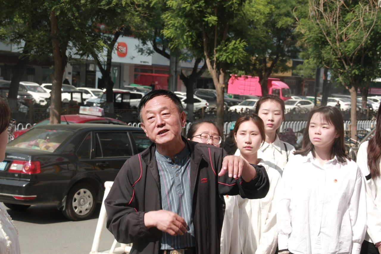 bat365正版唯一官网信息科学与工程学院 大学生德育实践教育基地授牌仪式