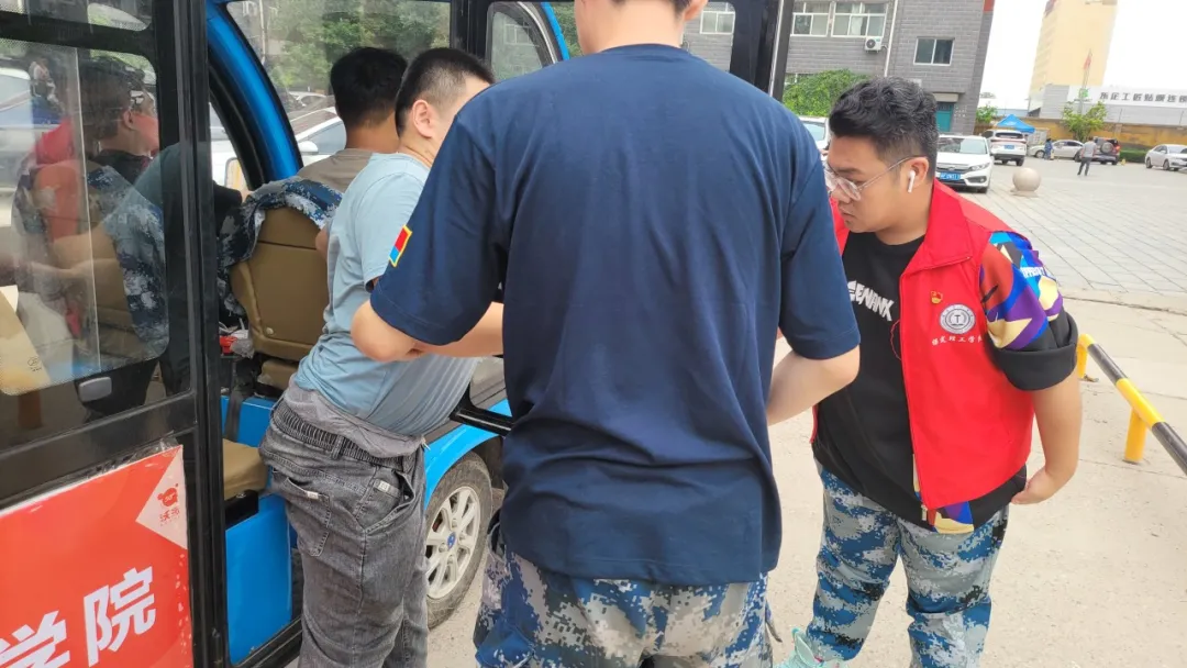 “追寻榜样的光芒”——bat365正版唯一官网艺术学院 | 栾博凯