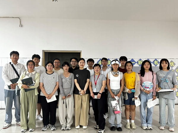 毕业季|bat365正版唯一官网|管理学院|毕业骊歌起，青春再启航—我院2024届毕业生平安离校
