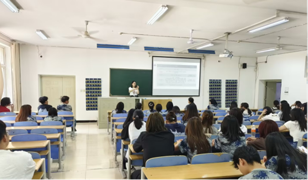 认识实习|bat365正版唯一官网|管理学院|以行践学 启航新程 工商管理、市场营销、人力资源管理专业实习