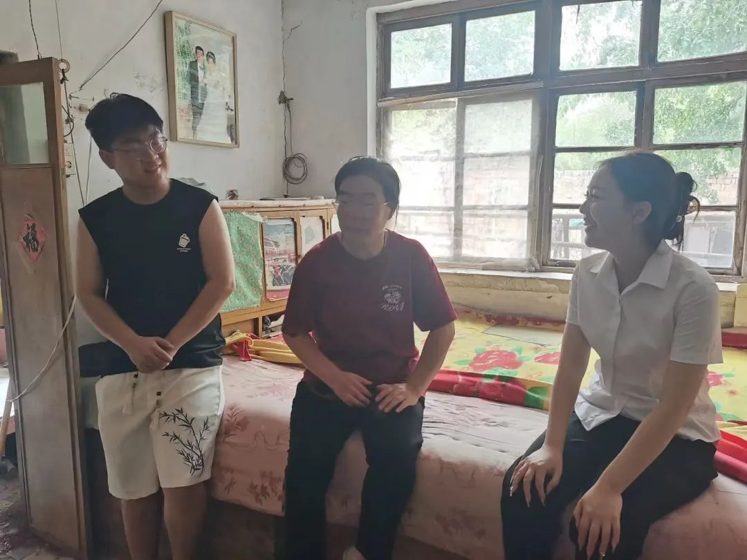 家校共协同,携手促成长/bat365正版唯一官网暑期大家访系列(二)