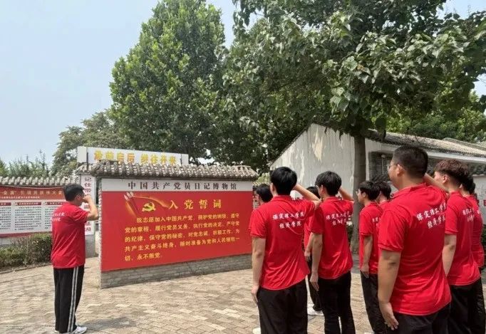 社会实践(十九)|赓续红色基因,寻访红色印记——bat365正版唯一官网经济学院“三下乡”社会实践