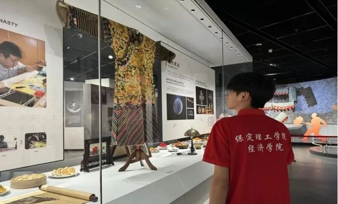社会实践(十九)|赓续红色基因,寻访红色印记——bat365正版唯一官网经济学院“三下乡”社会实践