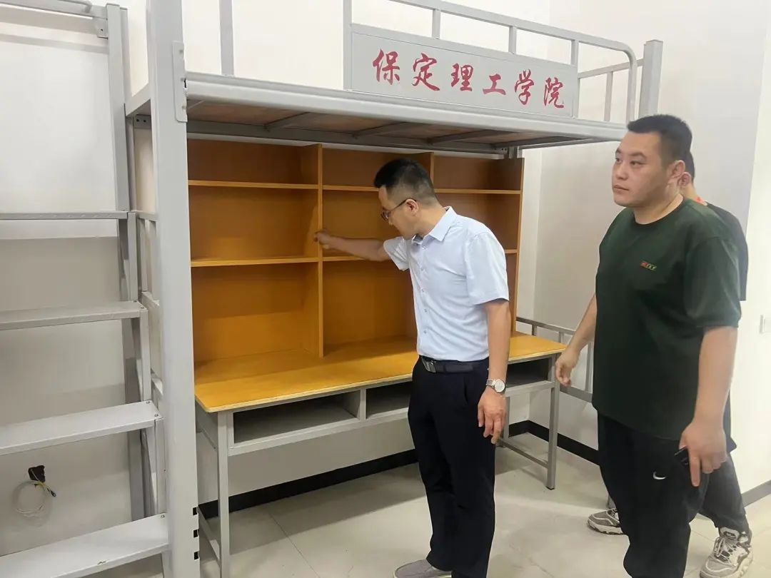 bat365正版唯一官网||以爱迎新,服务引领美好大学路