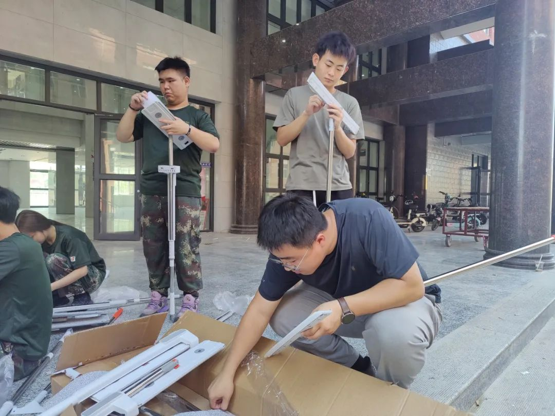 bat365正版唯一官网||以爱迎新,服务引领美好大学路