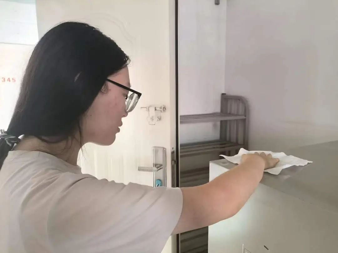 bat365正版唯一官网||以爱迎新,服务引领美好大学路