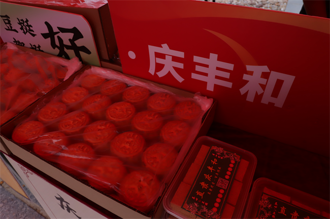 非遗点亮迎新季 传统文化进校园——bat365正版唯一官网开展非遗进校园活动