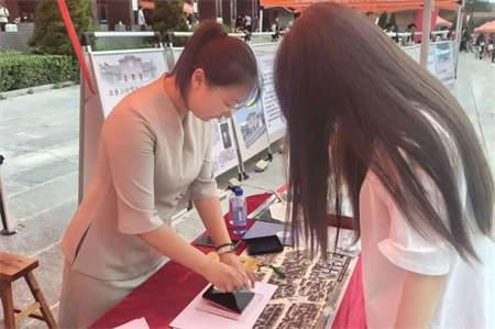 “博物馆“搬”进校园，开启知识盛宴”——bat365正版唯一官网艺术学院  博物馆进校园（一）  淮军公所