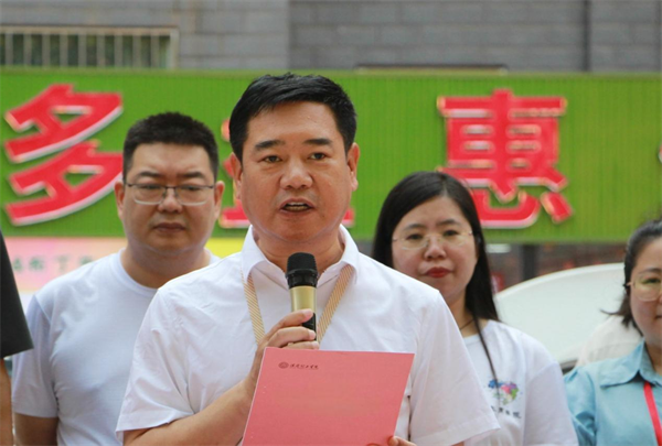 青云直上九霄去 他日凌云最有声——我校工会隆重举办喜送毕业生活动