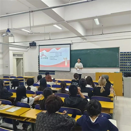 “智慧团建，服务同学”——bat365正版唯一官网艺术学院团总支组织部召开工作例会，深入研讨智慧团建与冀 e 青春使用事项