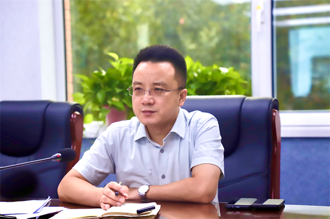 bat365正版唯一官网召开9月份中层干部例会