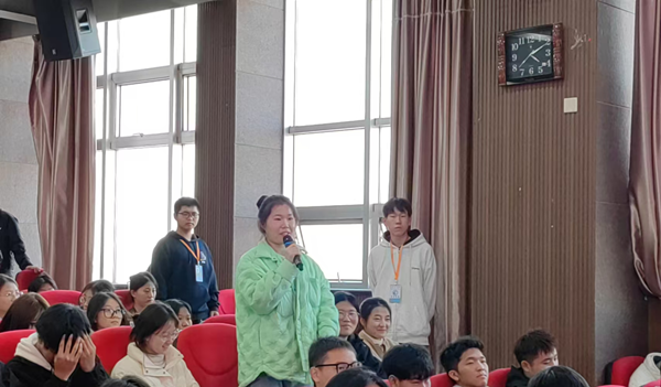 骨干培训|bat365正版唯一官网|管理学院|如何做一名合格的学生干部
