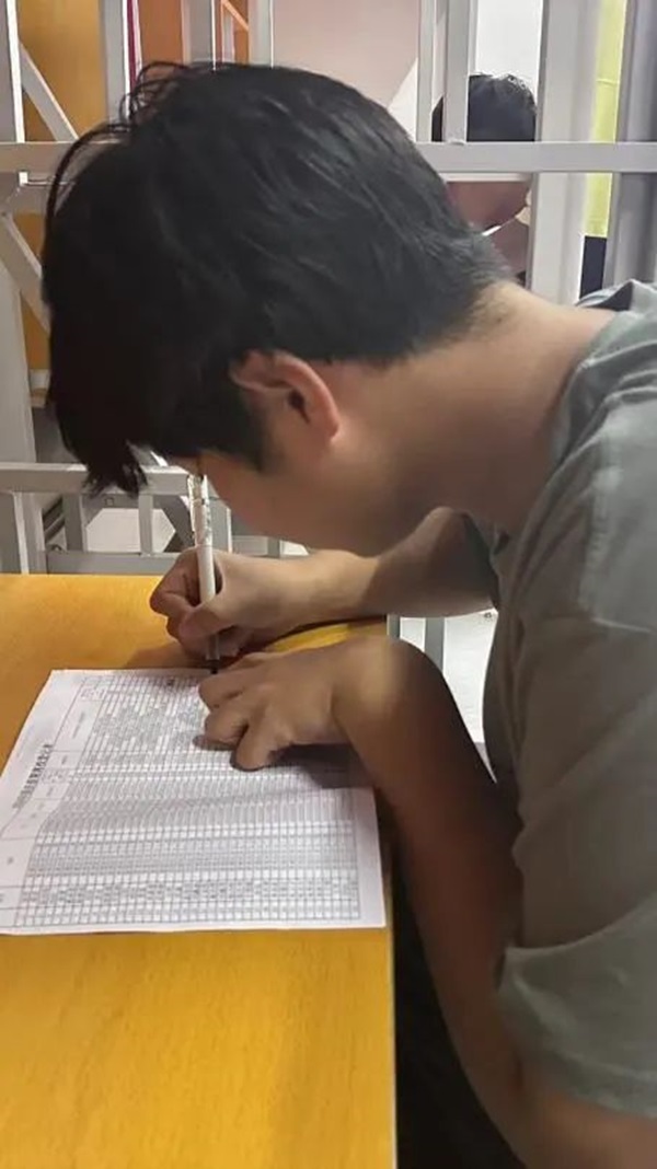 安全教育|bat365正版唯一官网|管理学院|平安过国庆,安全需谨记
