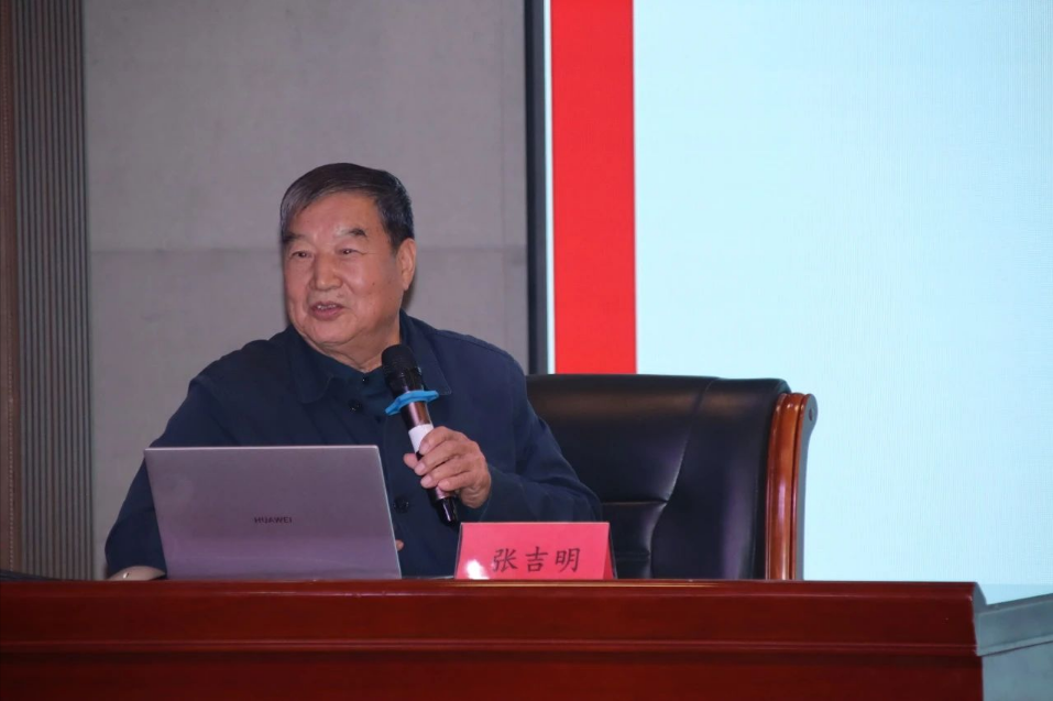 思想教育|bat365正版唯一官网|管理学院|当代大学生要自觉追求崇高的人生价值观