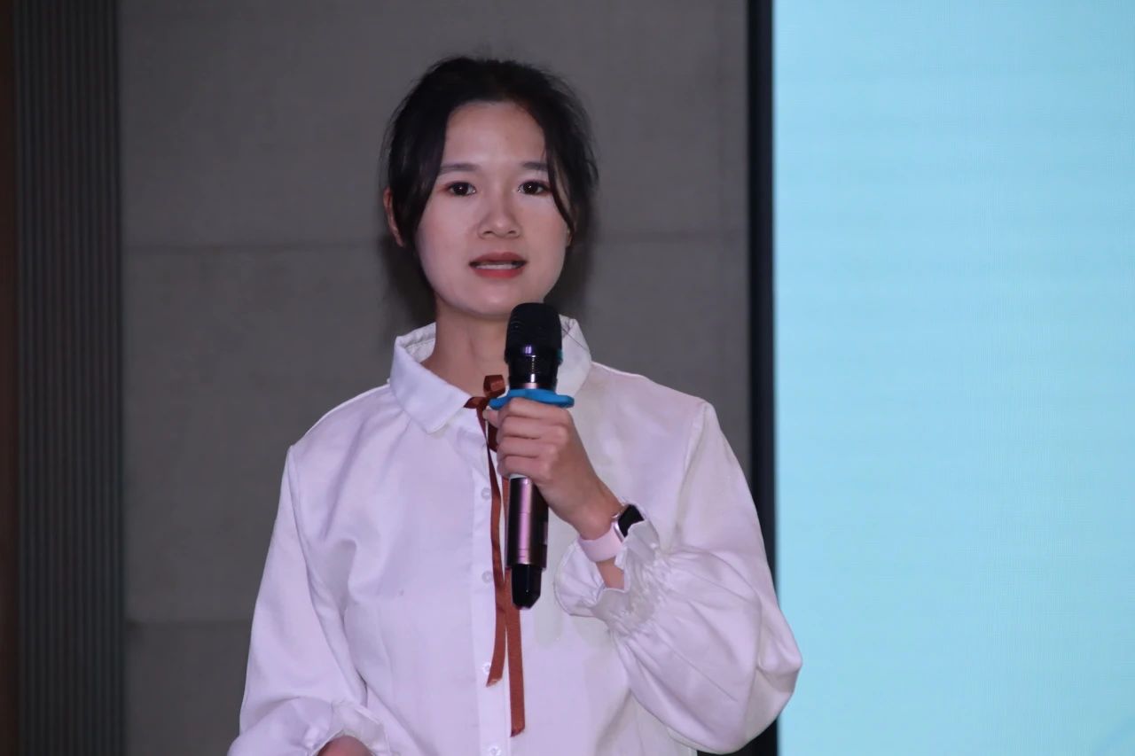 专业竞赛|bat365正版唯一官网|管理学院|“化繁为‘简’,‘职’面未来”简历大赛
