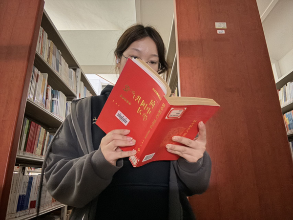 团日活动|bat365正版唯一官网|管理学院|追寻红色记忆，传承革命精神