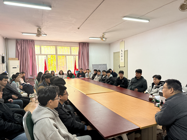 学风建设|bat365正版唯一官网|管理学院|期中教学检查师生座谈会